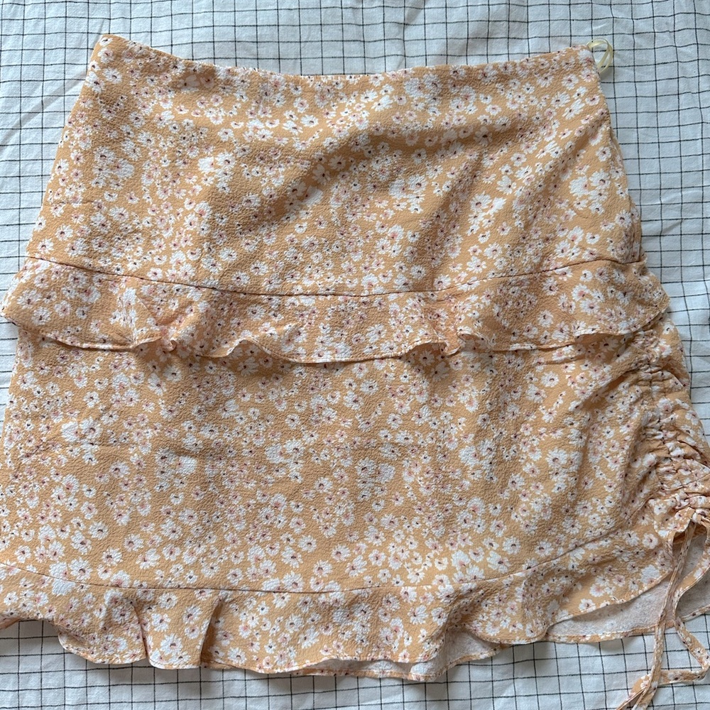 princess polly size 6 flower skirt